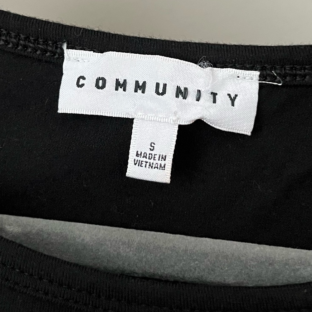 Aritzia Community Open Back Long Sleeve - Picture 4 of 8
